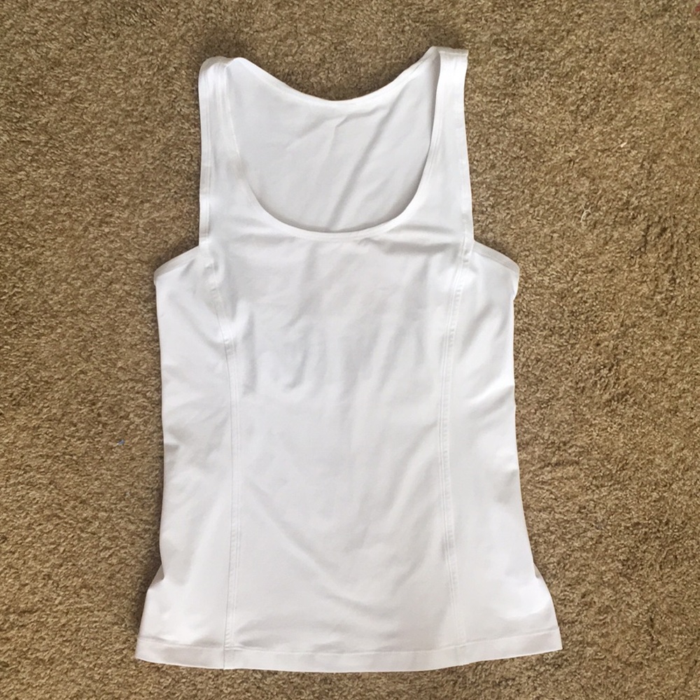 White Lululemon tank